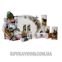 Музыкальная фарфоровая бутылка в наборе "Охотник с кабаном" 14 предметов + шампур